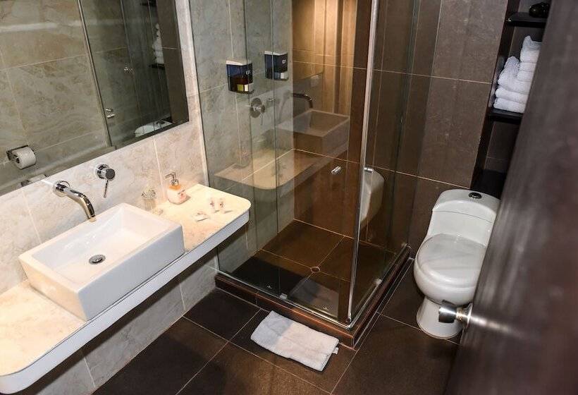 חדר סטנדרט לשלושה, Corregidor By Cassana