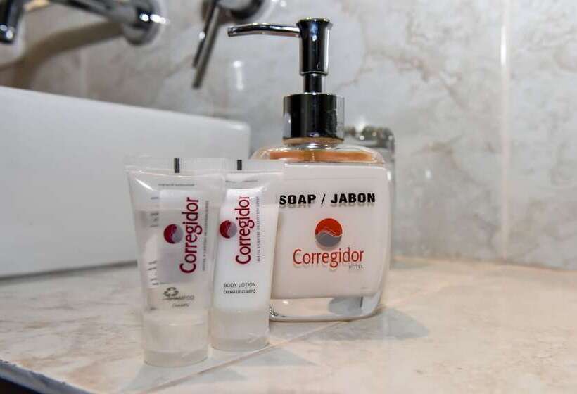 סוויטה משפחתית, Corregidor By Cassana