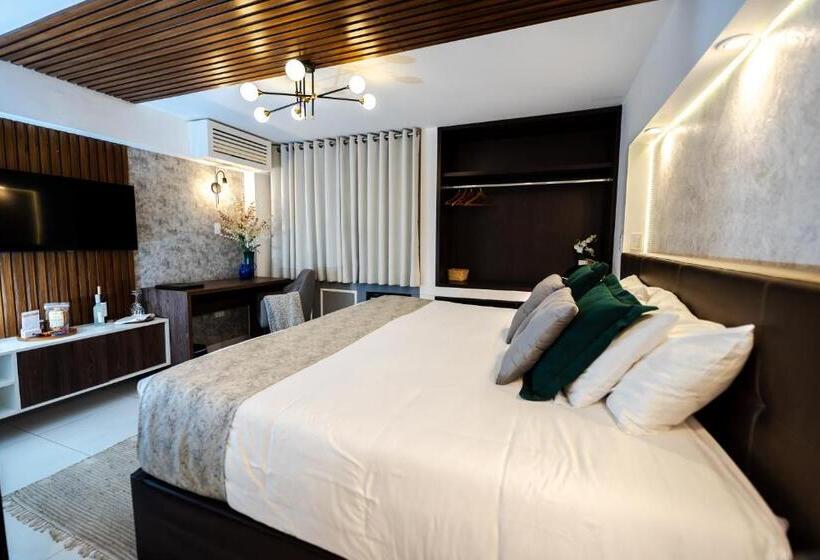 סוויטה אקזקיוטיב, Corregidor By Cassana