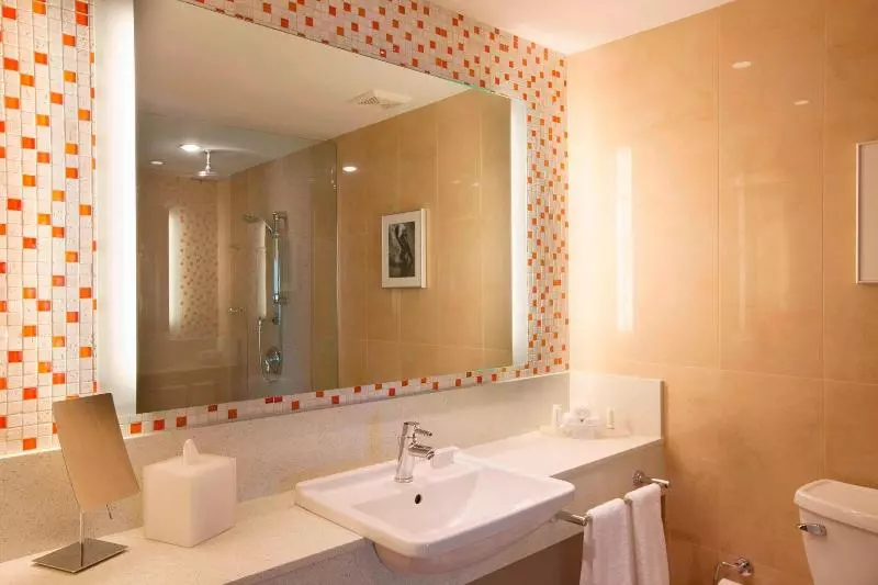 سوئیت با تخت بزرگ, Courtyard By Marriott Isla Verde Beach Resort