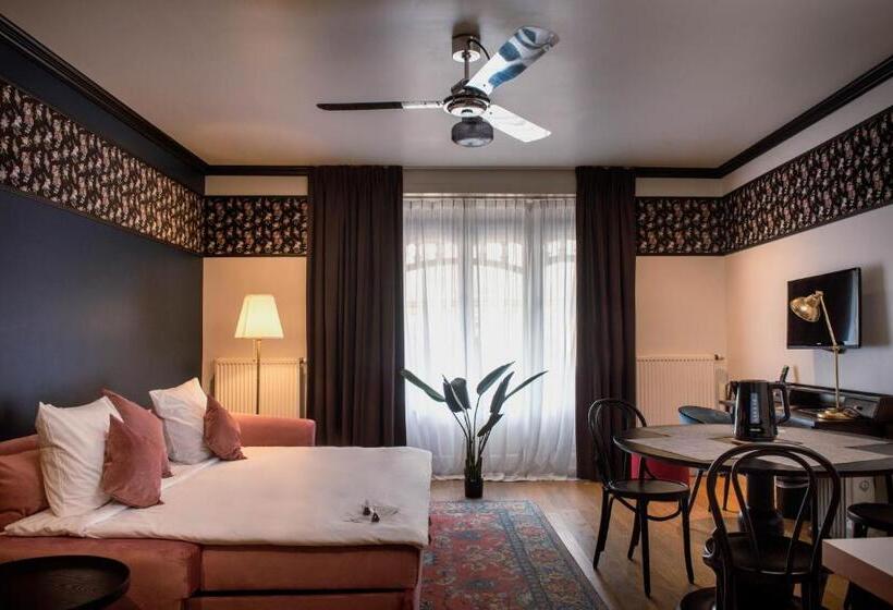 Habitación Familiar, Craves