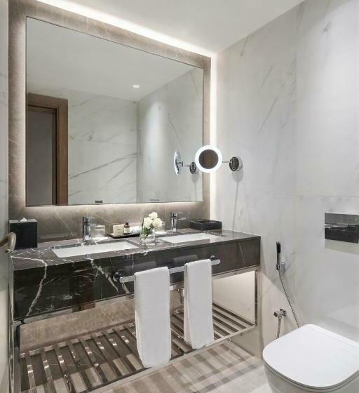 小型套房, Fairmont Dubai