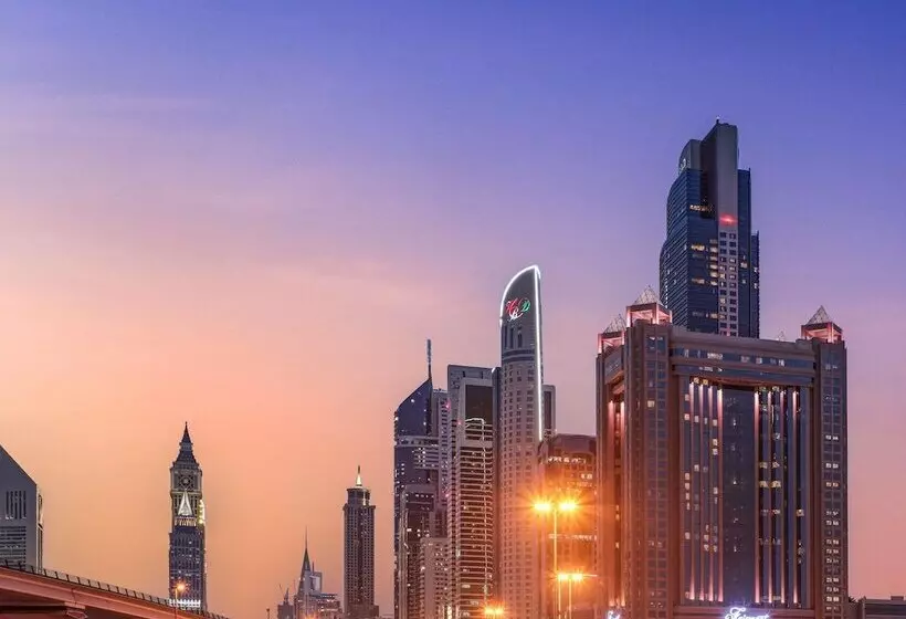 キングサイズベッドのスタンダードルーム, Fairmont Dubai