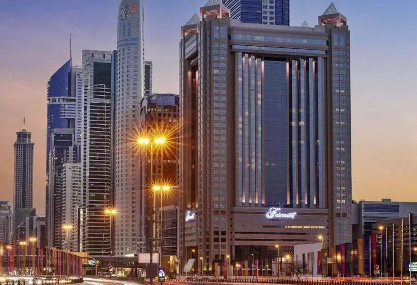 キングサイズベッド、ビュー付きデラックスルーム, Fairmont Dubai