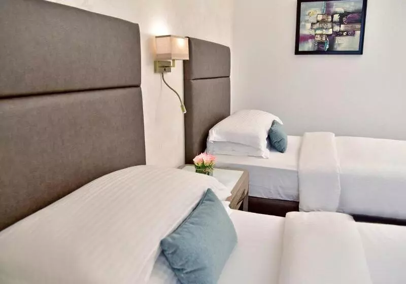 スタンダードルーム, Gefinor Rotana – Beirut