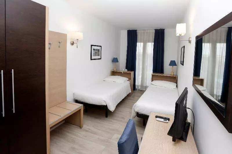 اتاق استاندارد یک تخته با چشم‌انداز, Ana Holiday Inn Kanazawa Sky, An Ihg