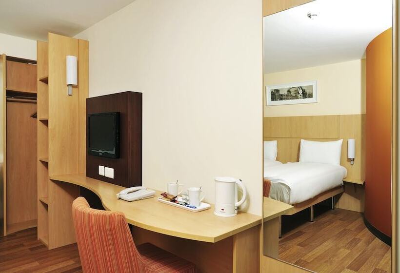 חדר סטנדרט, Ibis Belfast Queens Quarter