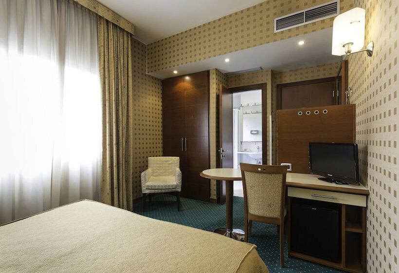 اتاق استاندارد, Millenn