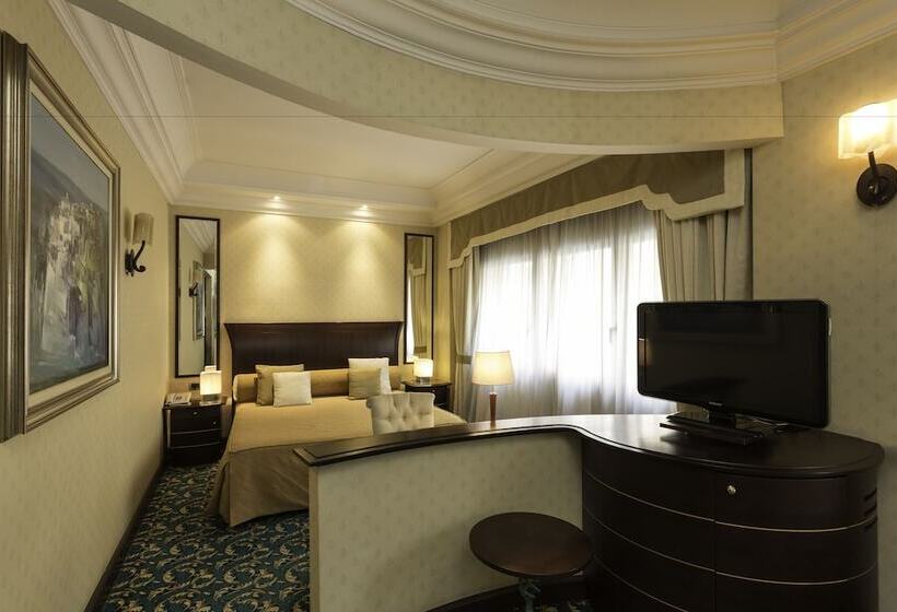 سوییت لوکس, Millenn