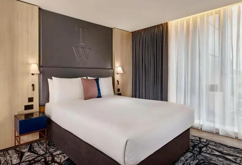 سوئیت با تخت بزرگ, Hotel Riu Plaza London The Westminster