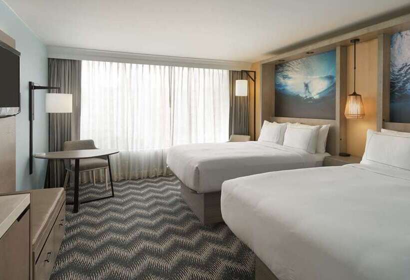 غرفة قياسية, The Westminster London, Curio Collection By Hilton