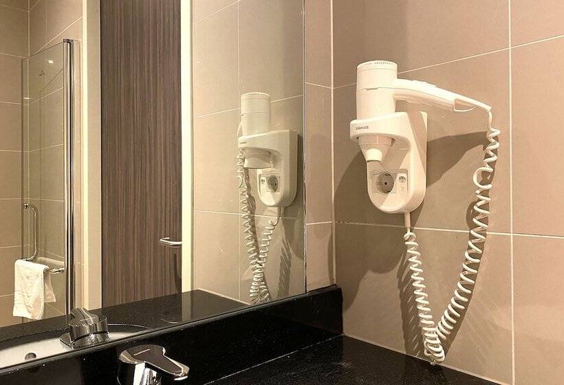 غرفة كلاسيكية رباعية, Van Gogh