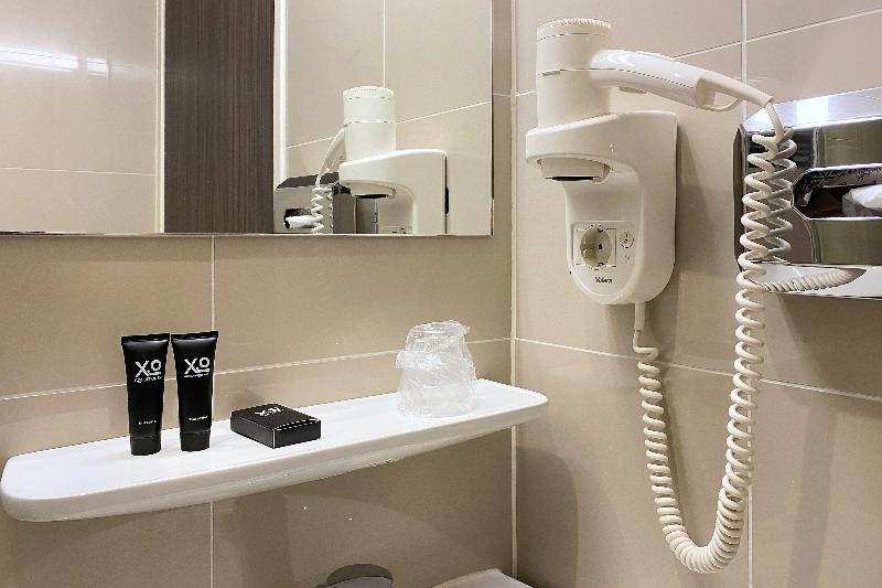 غرفة أساسية فردية, Van Gogh