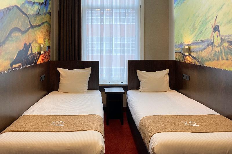 غرفة قياسية, Van Gogh