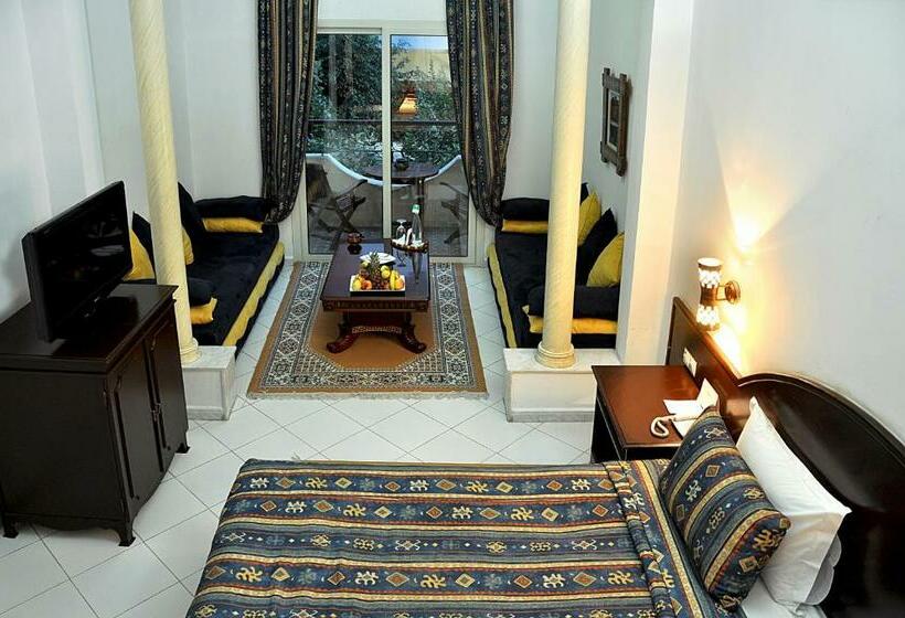 اتاق استاندارد سه نفره, Zalagh Parc Palace