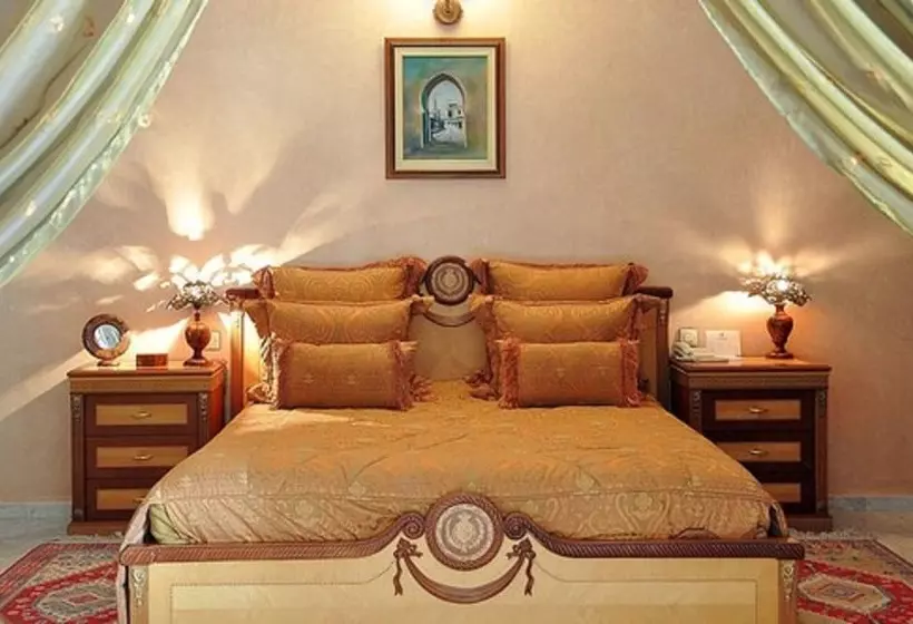 اتاق استاندارد سه نفره, Zalagh Parc Palace