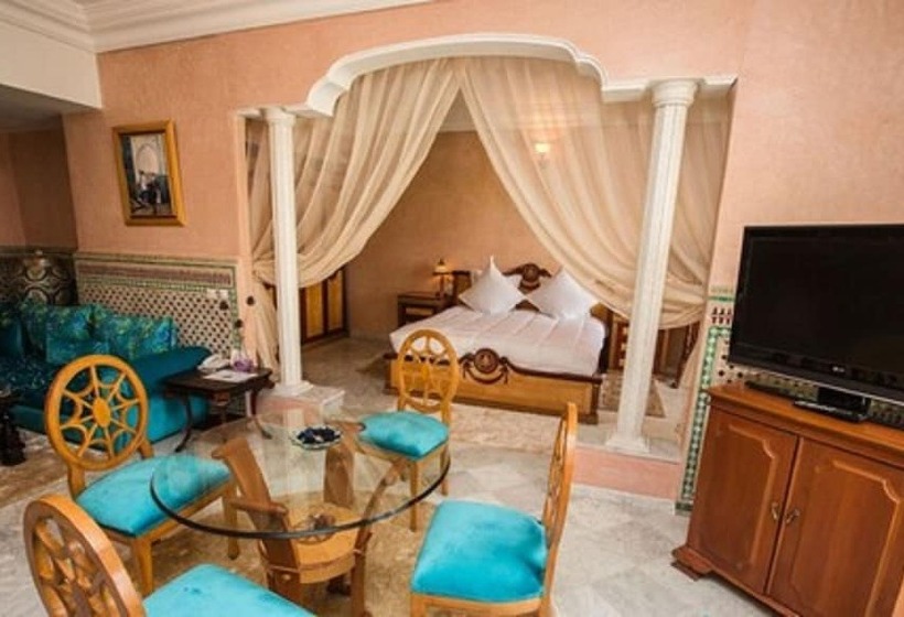 اتاق استاندارد سه نفره, Zalagh Parc Palace