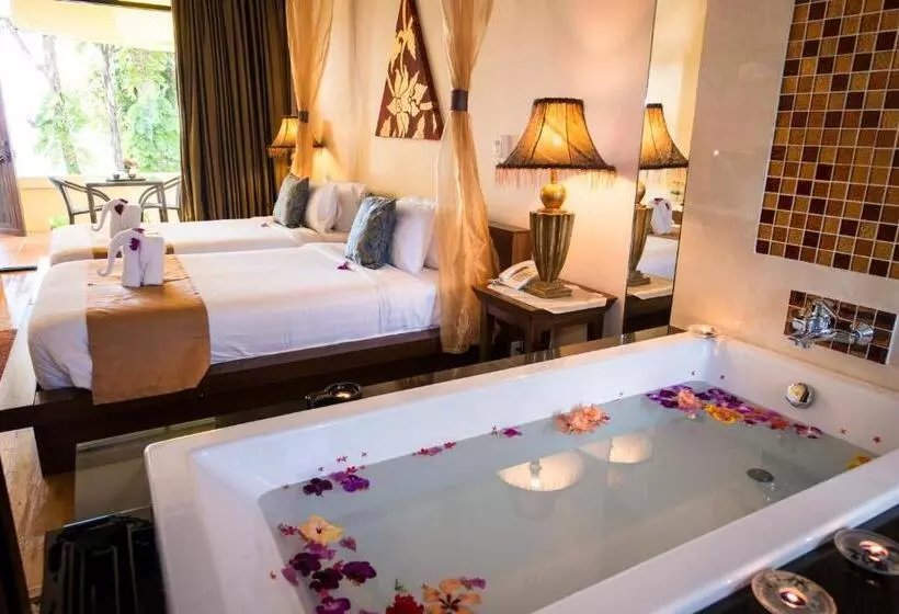 اتاق لوکس با چشم‌انداز دریا, Koh Chang Cliff Beach Resort