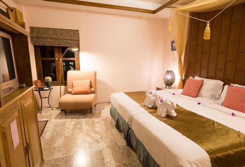 اتاق سوپریور با چشم‌انداز باغ, Koh Chang Cliff Beach Resort