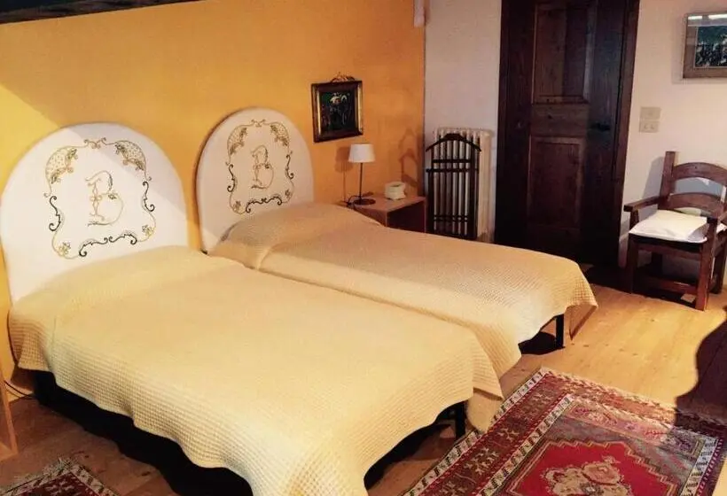 Family Room, Le Querce