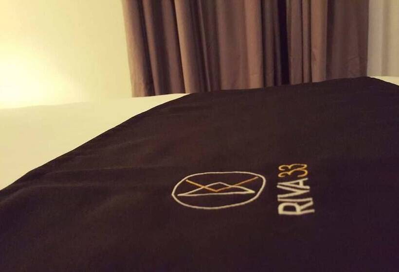اتاق استاندارد چهارنفره با بالکن, Riva 33