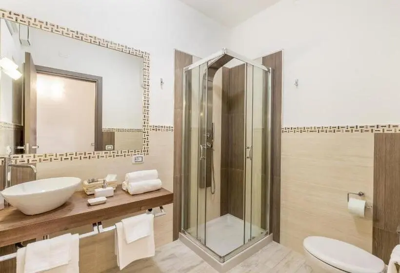 スタンダードスタジオ, Sette Colli Guesthouse