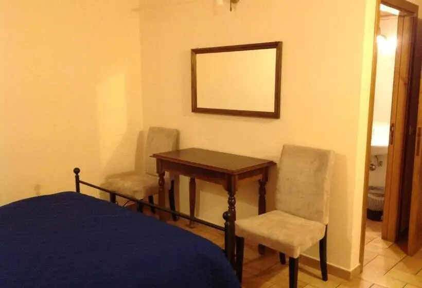 キングサイズベッドのスタンダードルーム, San Francesco Bedrooms