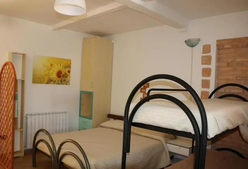 スタンダードスタジオ, Agriturismo Fattoria Del Colle