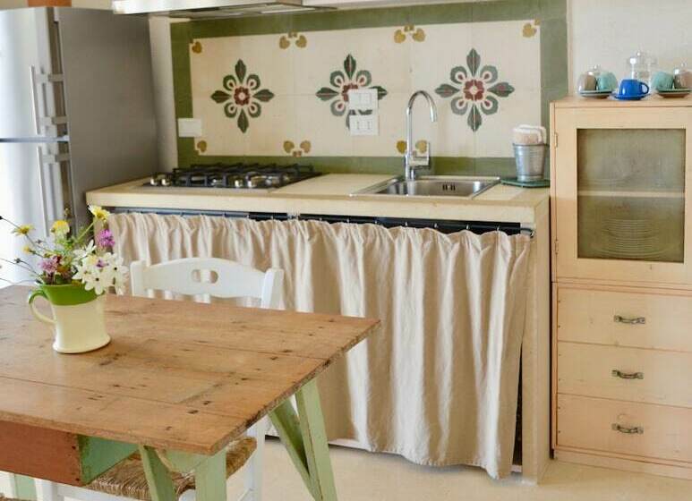 패밀리 아파트, Podere Santa Chiara