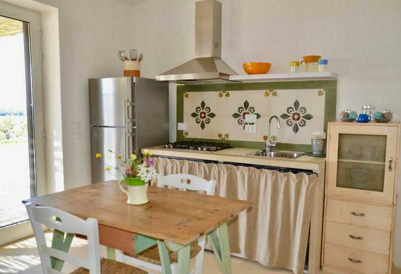 패밀리 아파트, Podere Santa Chiara