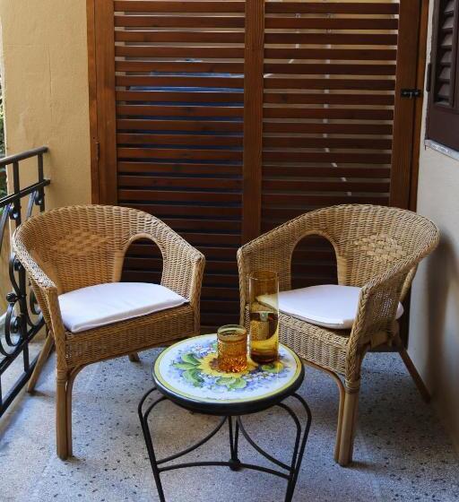 اتاق استاندارد با بالکن, Re Ruggero Rooms