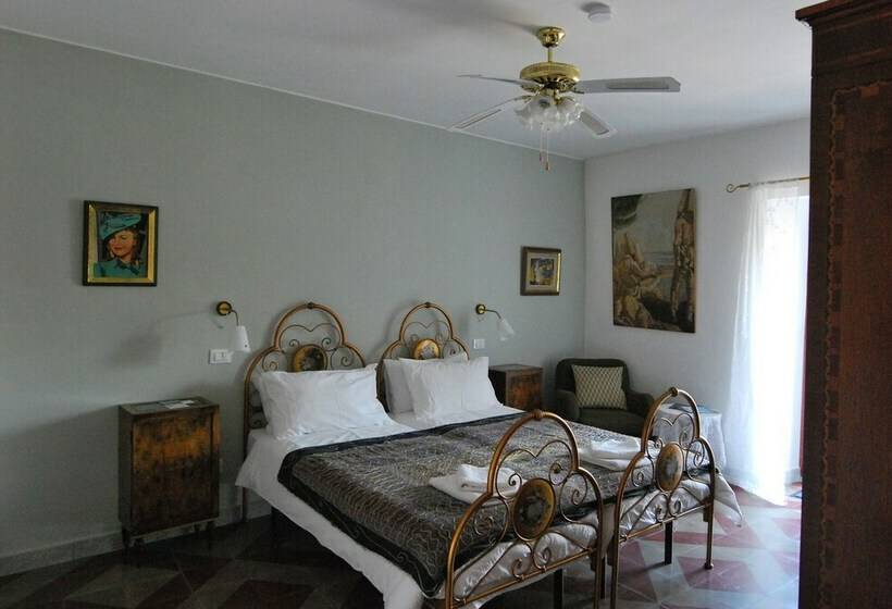 スタンダードルーム, Art & Breakfast