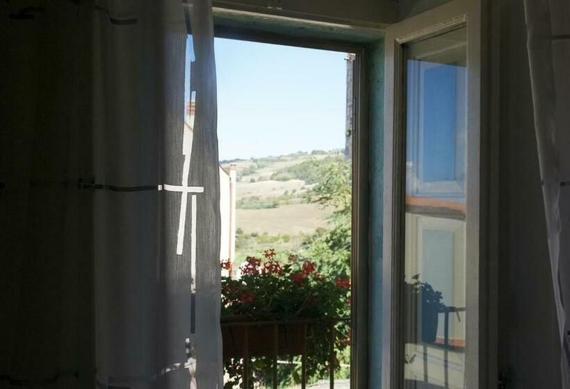 バルコニー付きスタンダードルーム, Art & Breakfast