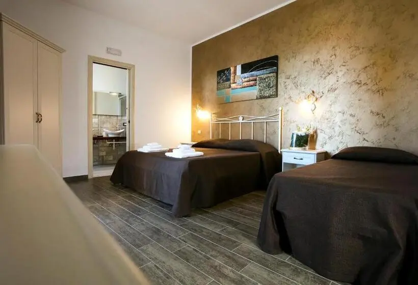 اتاق استاندارد سه نفره, Triskell Camere & Relax