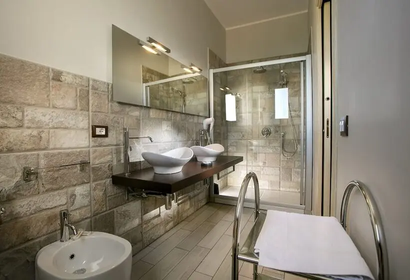 اتاق لوکس چهار تخته, Triskell Camere & Relax