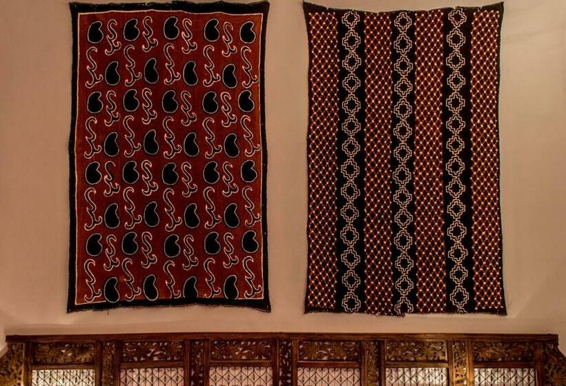 اتاق خانوادگی, Diletto A Napoli