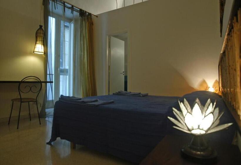 اتاق خانوادگی, Diletto A Napoli