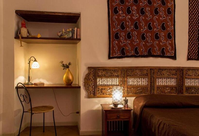 اتاق خانوادگی, Diletto A Napoli