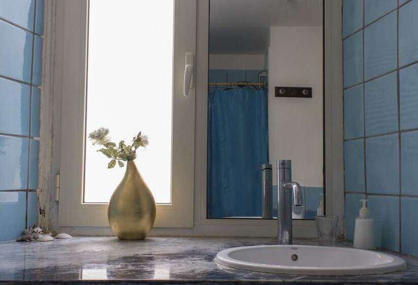 اتاق استاندارد, Diletto A Napoli