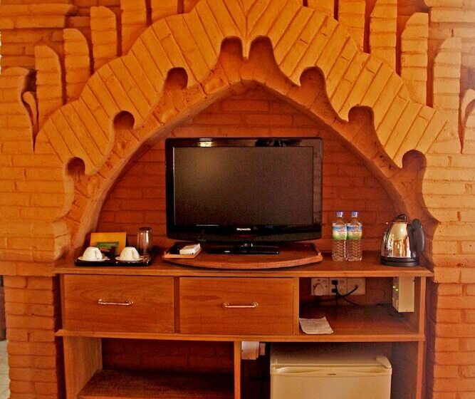 سوئیت با چشمانداز رودخانه, Kma Bagan Hotel River View