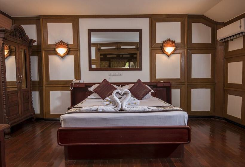 سوئیت با چشمانداز رودخانه, Kma Bagan Hotel River View