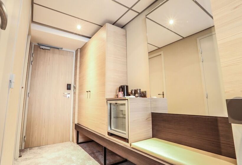 غرفة تنفيذية, Arena Hotel La Defense