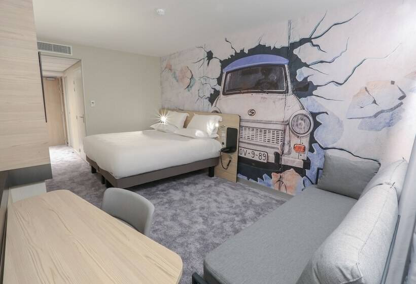 غرفة تنفيذية, Arena Hotel La Defense