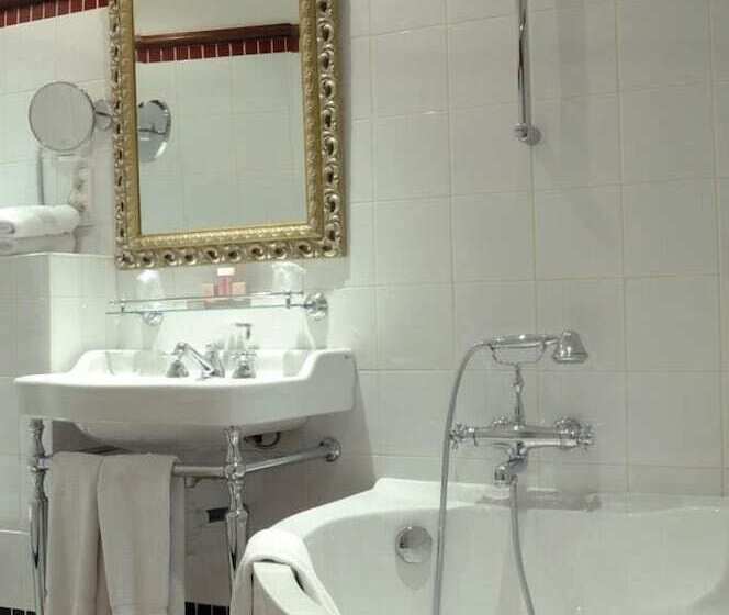 اتاق سوپریور, Best Western Premier Trocadero La Tour