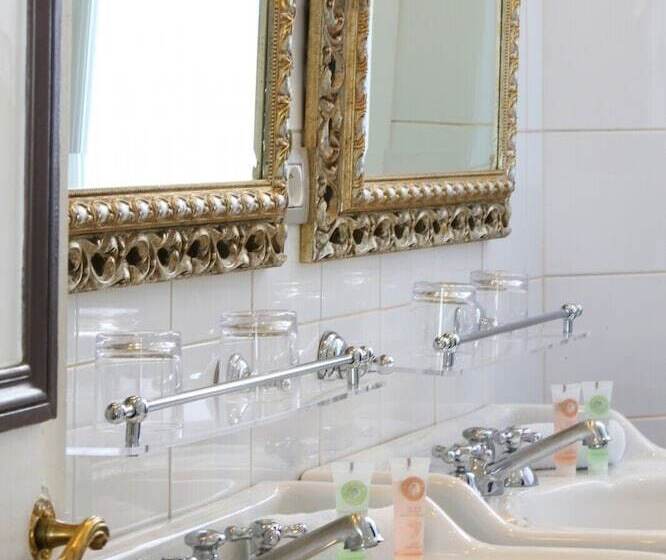 اتاق خانوادگی, Best Western Premier Trocadero La Tour