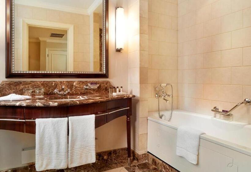 带大床的高级房间, Corinthia  Budapest