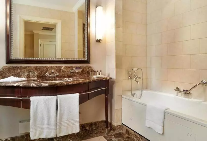 ロイヤルジュニアスイート, Corinthia Budapest