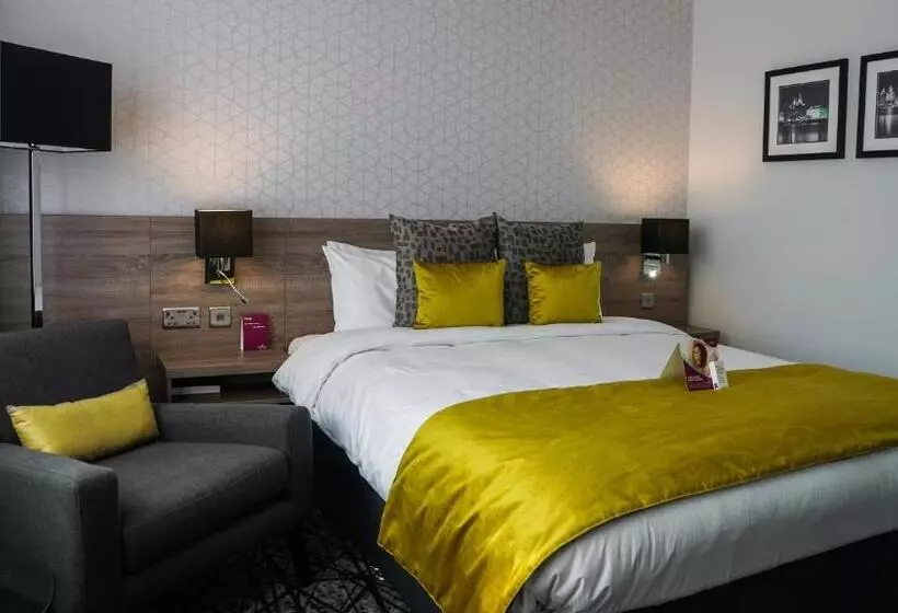 キングサイズベッドのクラブルーム, Crowne Plaza Liverpool City Centre, An Ihg