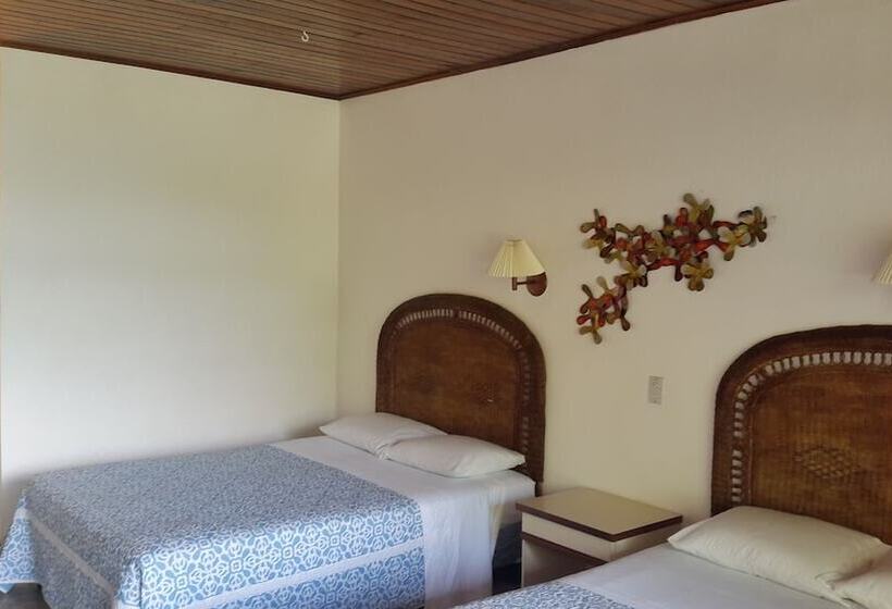 스탠다드 룸 더블 침대 2개, Karahe Beach