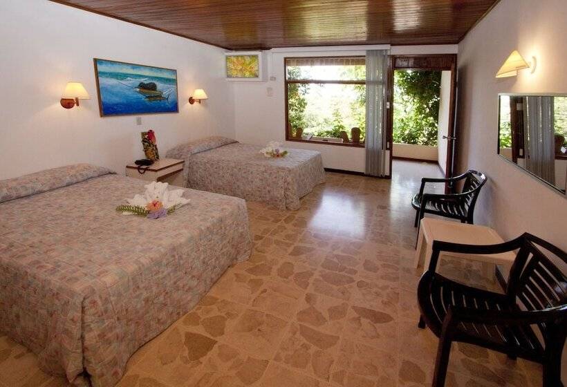 스탠다드 룸 더블 침대 2개, Karahe Beach